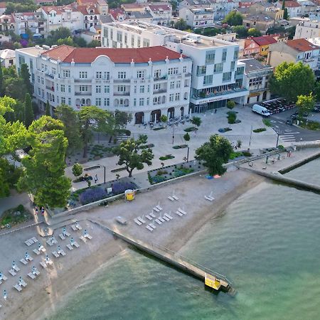 Hotel Miramare Crikvenica Bagian luar foto Aerial view of the hotel