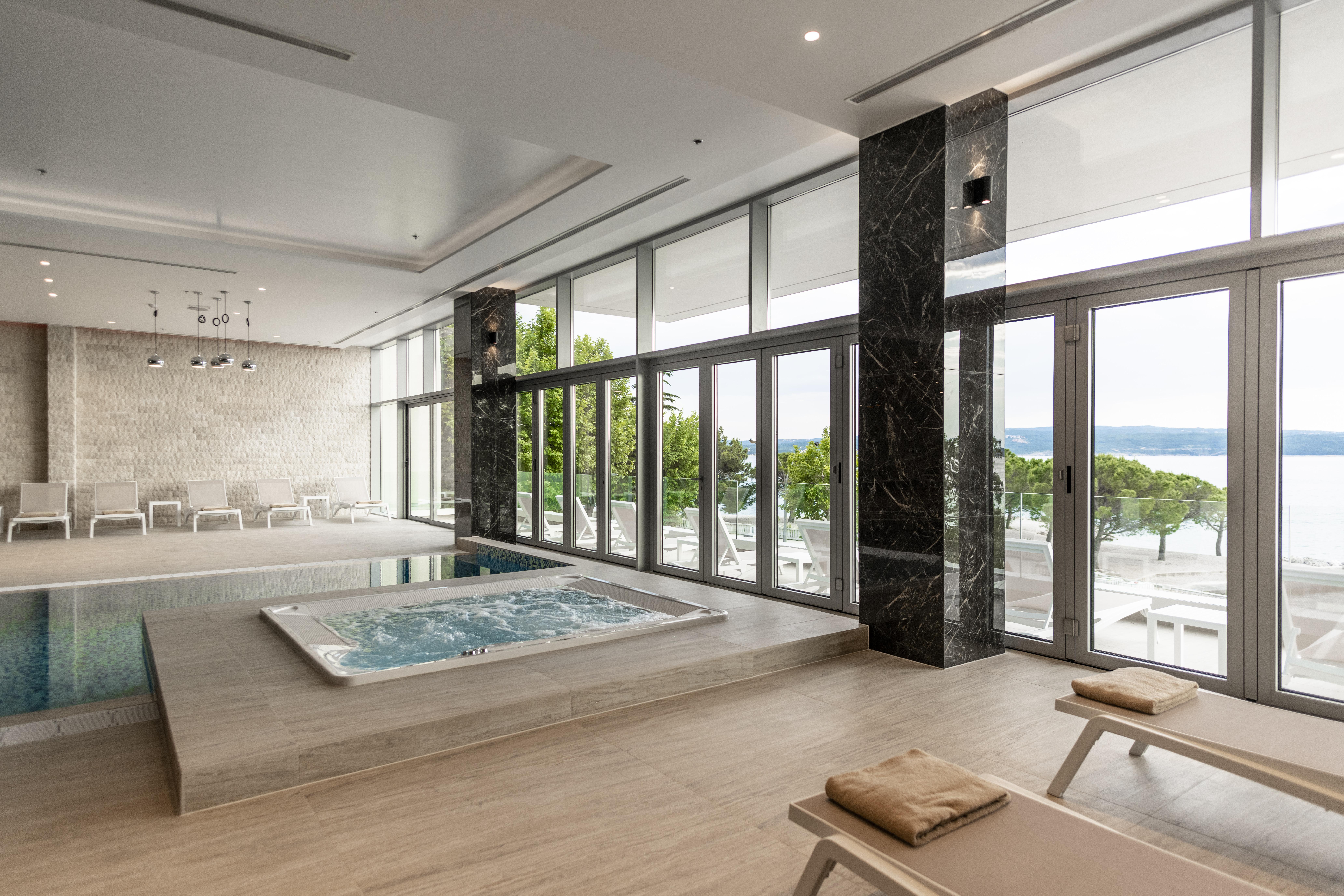 Hotel Miramare Crikvenica Bagian luar foto Spa